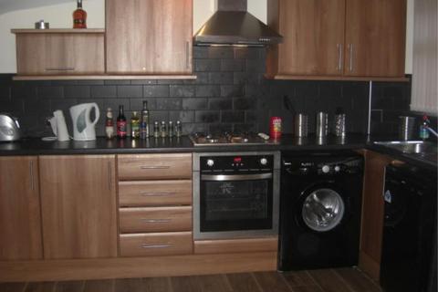 undefined, Welton Mount, Hyde Park, Leeds LS6 1ET