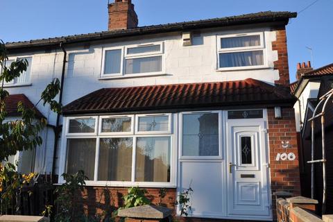 3 bedroom terraced house to rent, Brudenell Road, Hyde Park, Leeds LS6 1LS