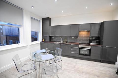 3 bedroom apartment to rent, Blenheim Terrace, University, Leeds