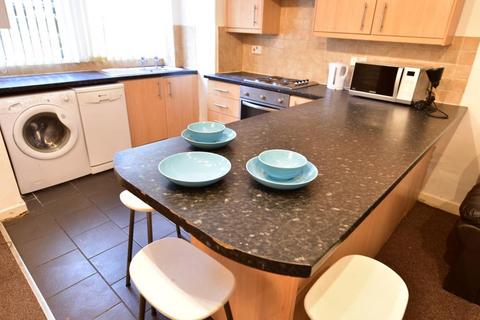 Pearson Grove, Hyde Park Leeds LS6 1JB