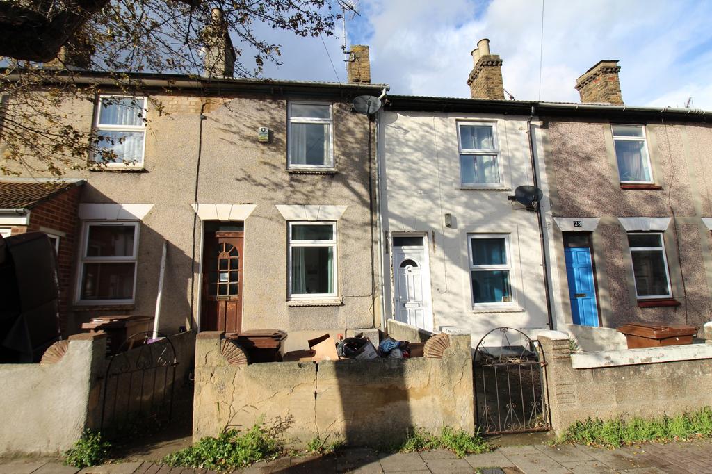 Trafalgar Street, Gillingham, Kent, ME7 2 bed terraced house £150,000