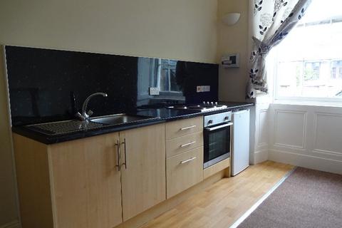 1 bedroom in a house share to rent, Perth Road, West End, Dundee, DD2