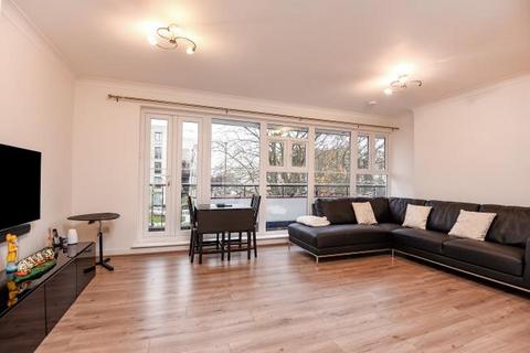 2 bedroom flat to rent, Stonegrove, Edgware, HA8