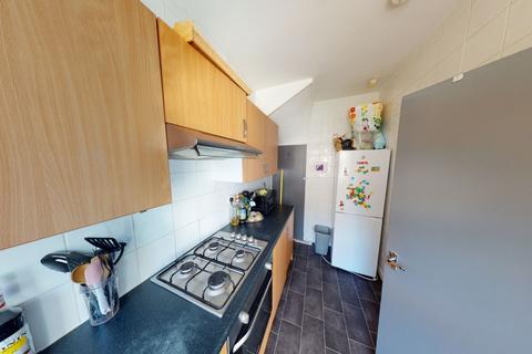 undefined, Royal Park Terrace, Hyde Park, Leeds LS6 1EX