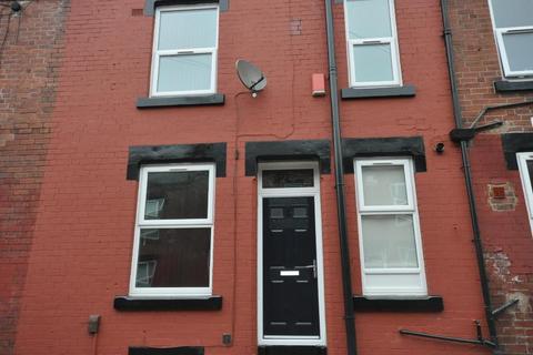 2 bedroom terraced house to rent, Harold Road, Hyde Park, Leeds LS6 1PR