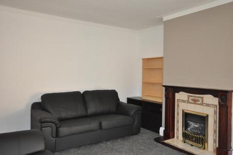 2 bedroom terraced house to rent, Woodside Place, Burley, Leeds LS4 2QU