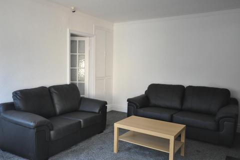 2 bedroom terraced house to rent, Woodside Place, Burley, Leeds LS4 2QU