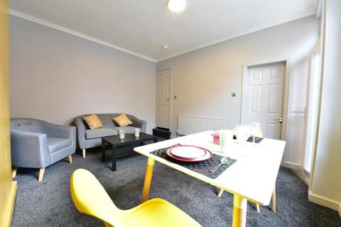 Harold Walk, Hyde Park, Leeds LS6 1PS