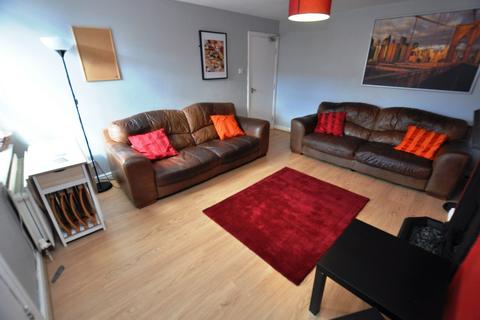 6 bedroom maisonette to rent, Ashleigh Grove, West Jesmond, Newcastle Upon Tyne