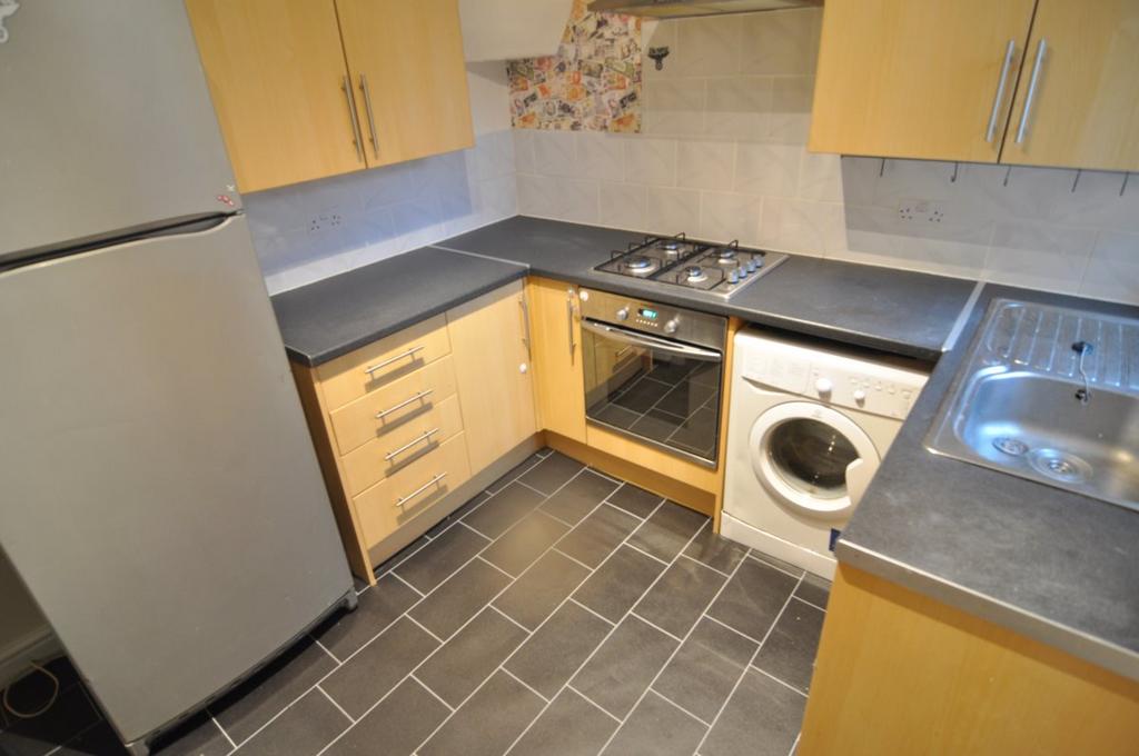 St Road, Barnsley 2 bed house to rent £550 pcm (£127 pw)