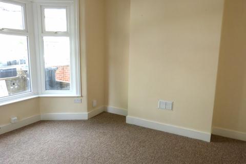 2 bedroom terraced house to rent - Sutherland Road, London
