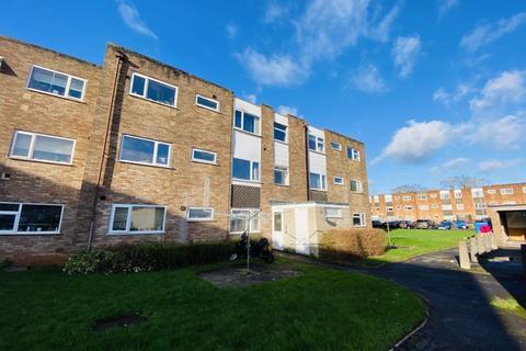 3 bedroom flat to rent - Chargrove, Yate, BS37