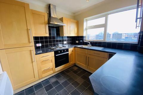 3 bedroom flat to rent - Chargrove, Yate, BS37