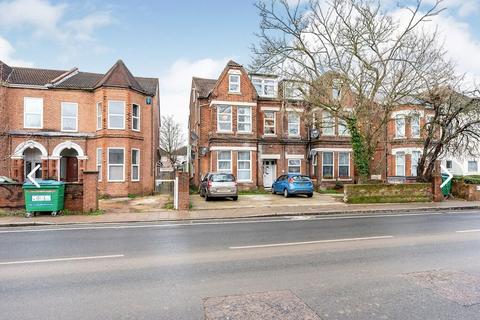 2 bedroom flat to rent, Student Property - Portswood Road
