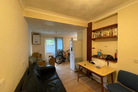 undefined, Student Property - Blenheim Gardens