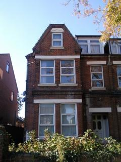 2 bedroom flat to rent, Student Property - Portswood Road