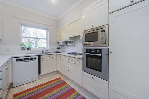 4 bedroom terraced house to rent, King George Square, Richmond, Surrey