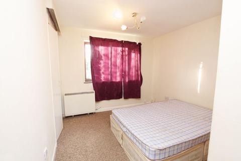 2 bedroom end of terrace house to rent - Hammet Close, Hayes