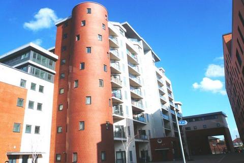 2 bedroom apartment to rent, The Junction , Grays Place, Slough SL2