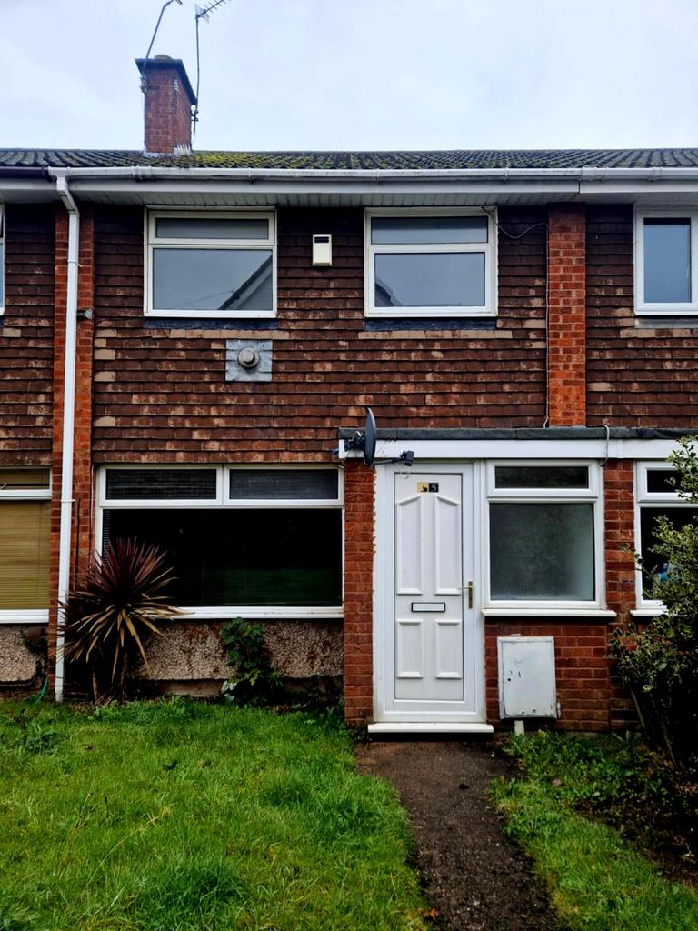 Campbell Close, Rugeley   3 bedroom Terrace House