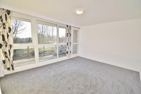 2 bedroom flat to rent, Winchester