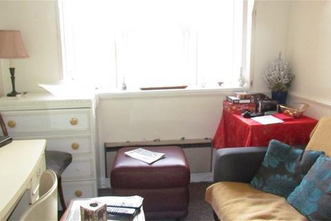 1 bedroom flat for sale, The Forge Close, Hayes