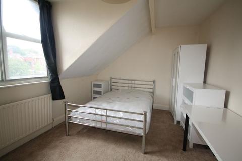 5 bedroom terraced house to rent - Kirby Road, West End, Leicester LE3