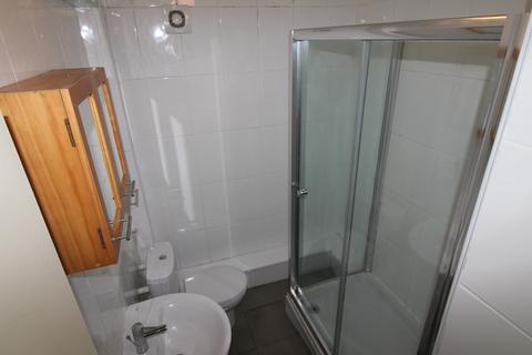 3 bedroom semi-detached house to rent, Tawney Street, Oxford