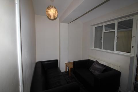 3 bedroom semi-detached house to rent, Tawney Street, Oxford