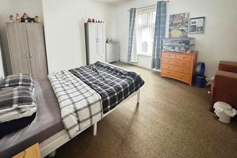 2 bedroom terraced house to rent, Newchurch Street, Castleton OL11