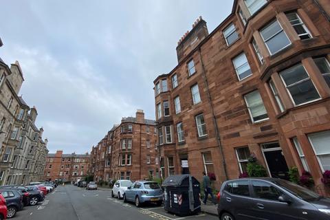3 bedroom flat to rent, Montpelier Park, Bruntsfield, Edinburgh, EH10