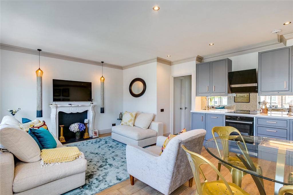 Kitchen/Reception
