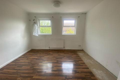 undefined, Kilross Road, Bedfont