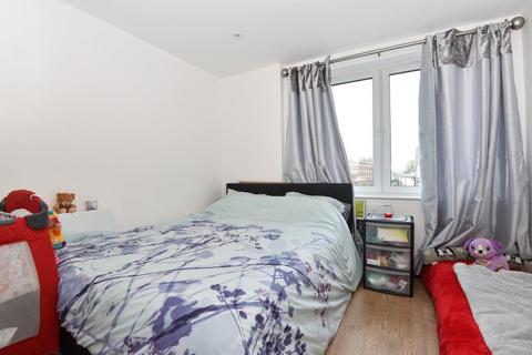 1 bedroom apartment to rent, West Central,  Slough,  SL2