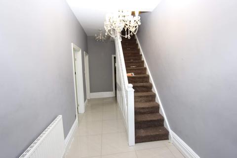 4 bedroom terraced house for sale - Dunster Avenue, Deeplish, Rochdale