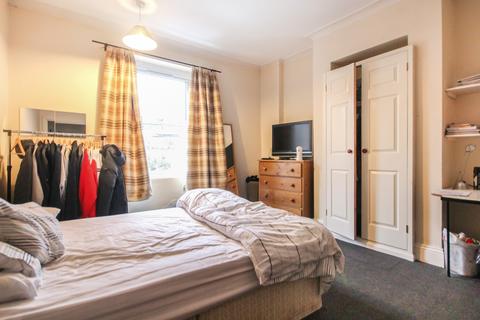 undefined, Victoria Road, Hyde Park, Leeds, West Yorkshire
