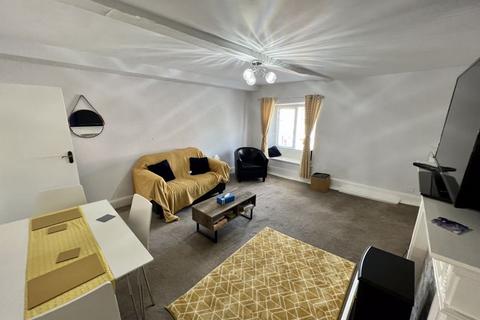 1 bedroom apartment to rent, Market Place, Leek