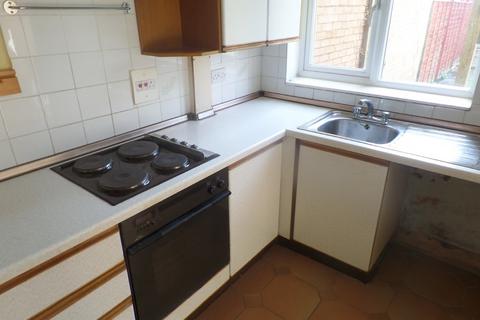 2 bedroom terraced house to rent, Huntsmans Way, Milton Ernest MK44