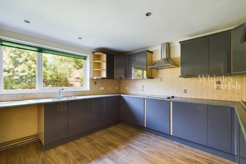 undefined, White Chalet, Winfarthing