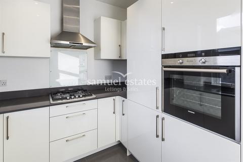 2 bedroom flat to rent, 556a Kingston Road, Raynes Park, SW20