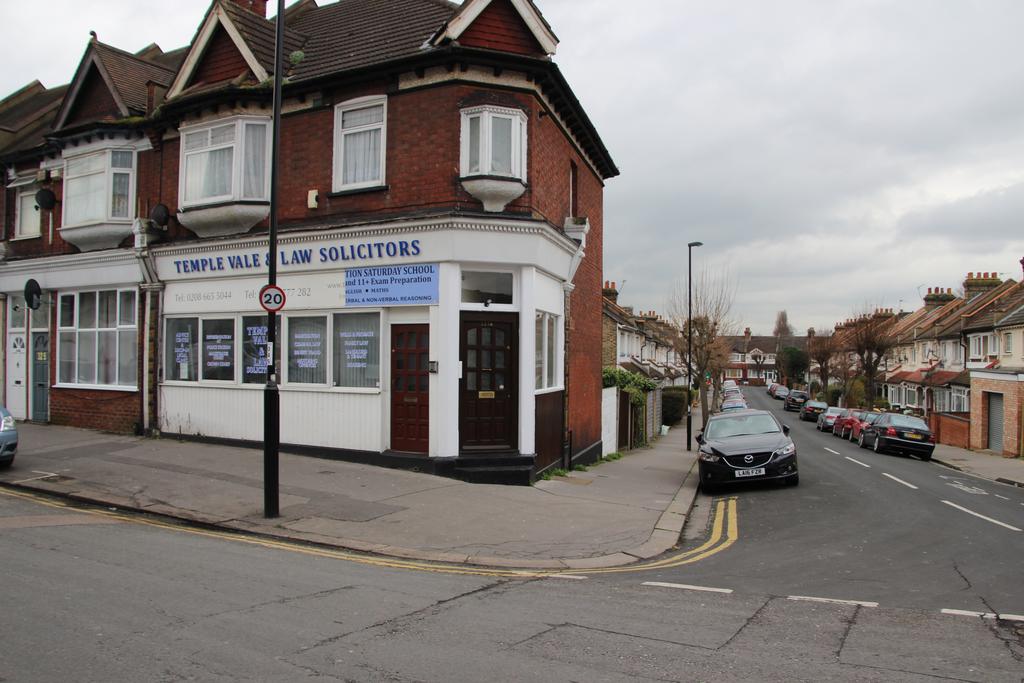 Bensham Lane, Thornton Heath, Surrey CR7 Office to rent £667 pcm £