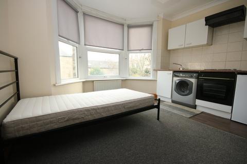 Studio to rent, Church Lane, Hornsey