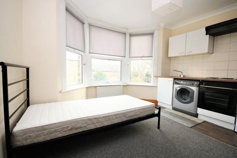 Studio to rent, Church Lane, Hornsey