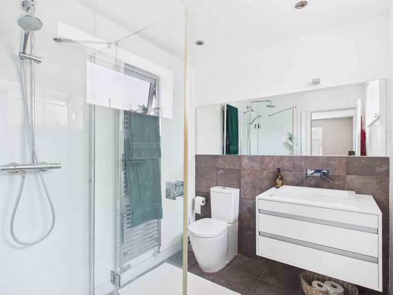 Ensuite shower room