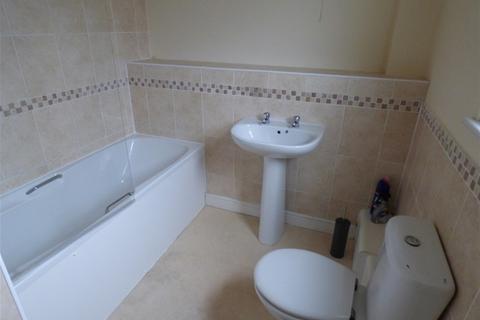 2 bedroom flat to rent, Laity Fields, Camborne