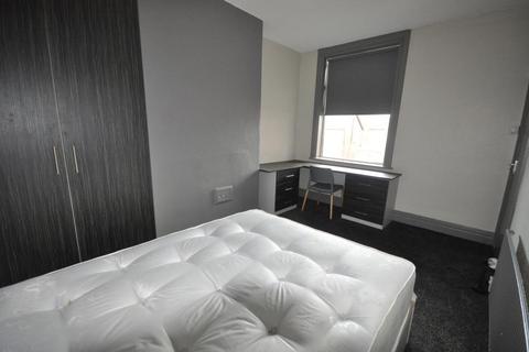 5 bedroom house share to rent - Stanmore Road, Burley, Leeds LS4 2RU