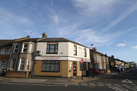 Property to rent, Upper Park Road, Plaistow