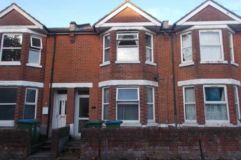 4 bedroom terraced house to rent, Highfield Lane, Southampton