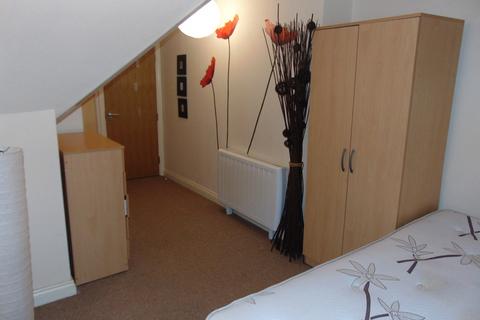 Studio to rent, Hulse Road, Southampton