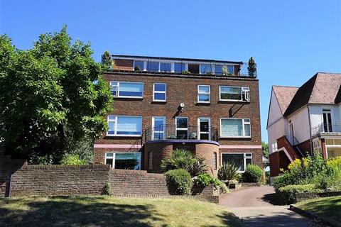 2 bedroom apartment to rent - Lower Ham Road, Kingston Upon Thames, KT2